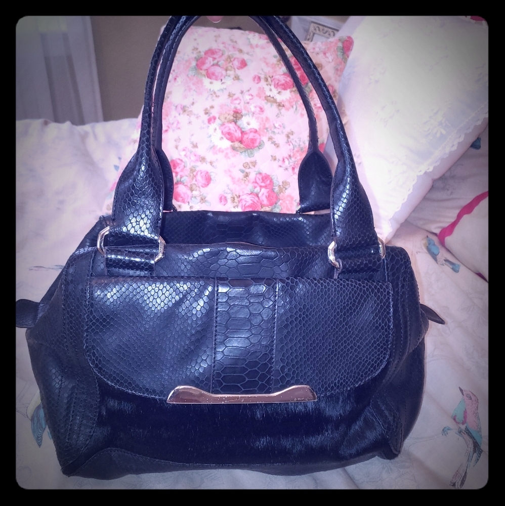 Shoulder bag